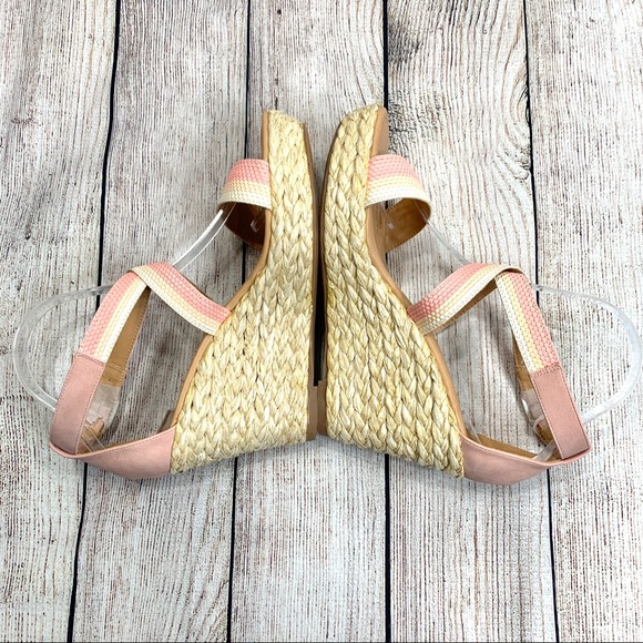 Dolce by Mojo Moxy Striped Sandal Wedges - Picture 6 of 6